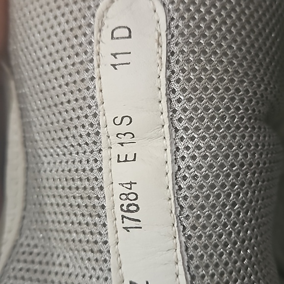 Ferragamo men sneakers! Gray/burgundy 11D - Picture 5 of 6